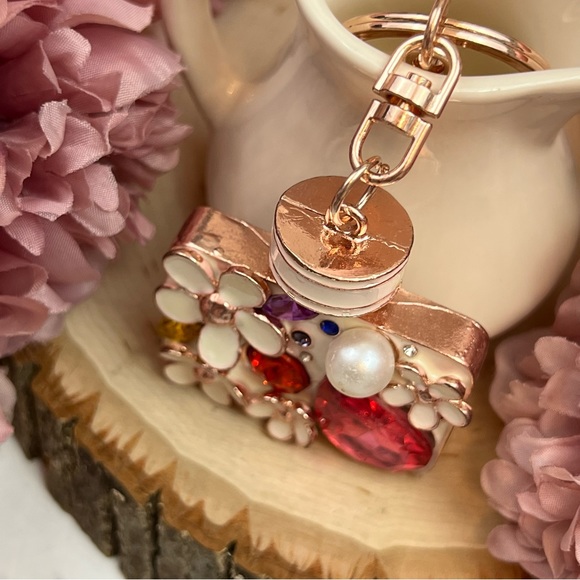 Pink Crystal Flower Perfume Bottle Keychain Charm - Picture 5 of 16